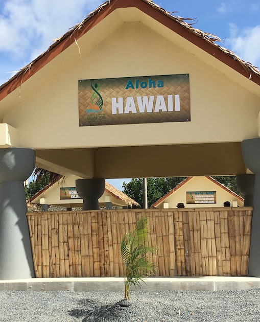 国名の上に、それぞれの国の挨拶が書いてあるのも興味深かったです。